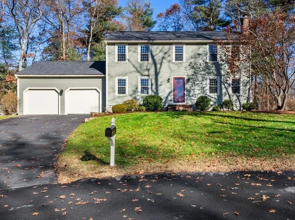 16 Pilots Way, Walpole, MA 02081