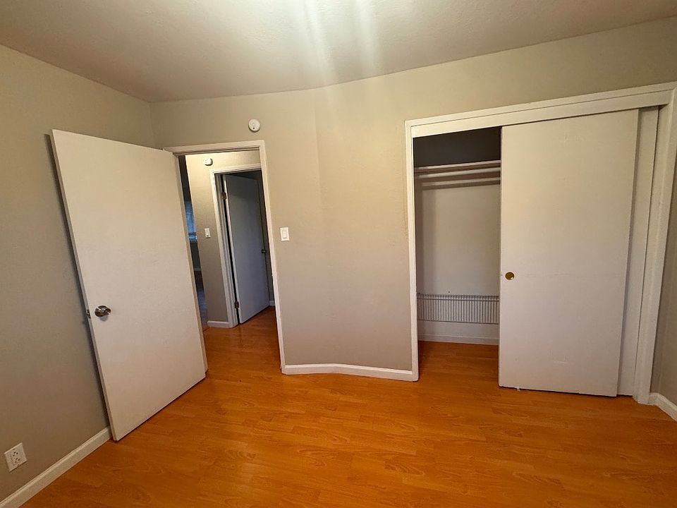 1st image of 687 Ontario Ct