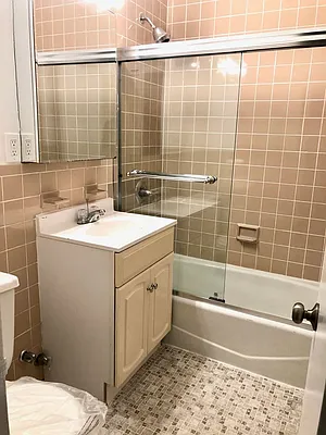 Rented by Urban Real Estate Inc | media 15