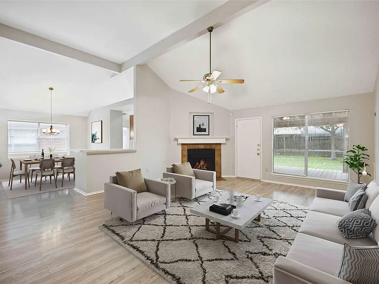 20323 Pinefield Ln — Photo 1