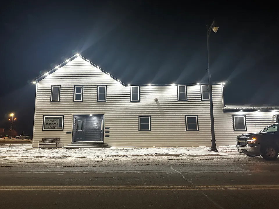 341 Oconto Ave #202