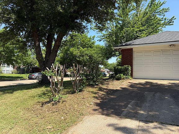 5th image of 3758 Oak Meadow Dr