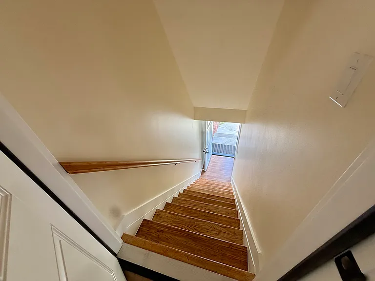 38 Cottage Pl #2 — Photo 31