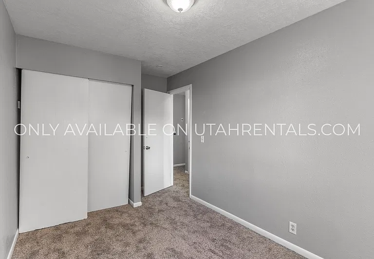 4420 S Dean Cir #B — Photo 10