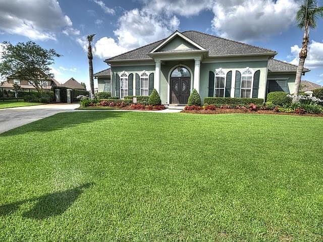 1st image of 160 Primrose Dr
