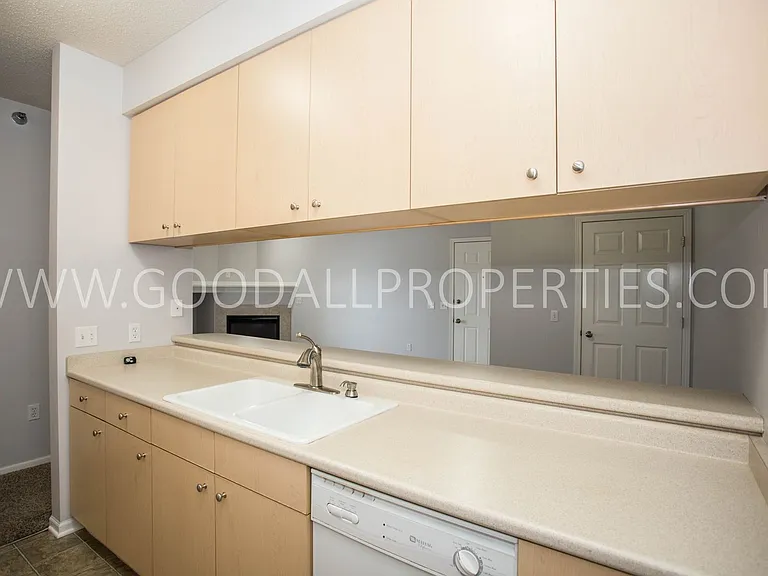 1760 SE La Grant Pkwy #44 — Photo 5