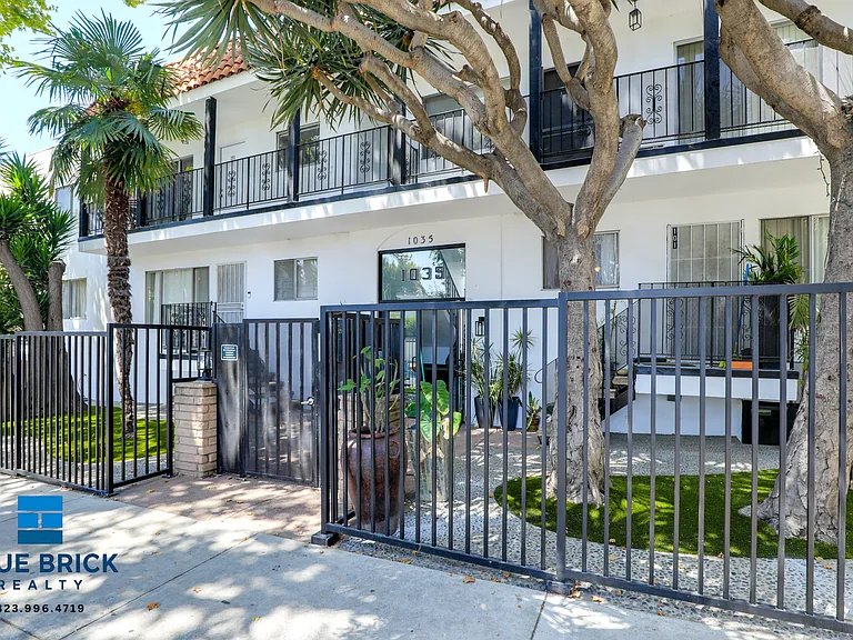 1035 N Hayworth Ave #100 — Photo 3