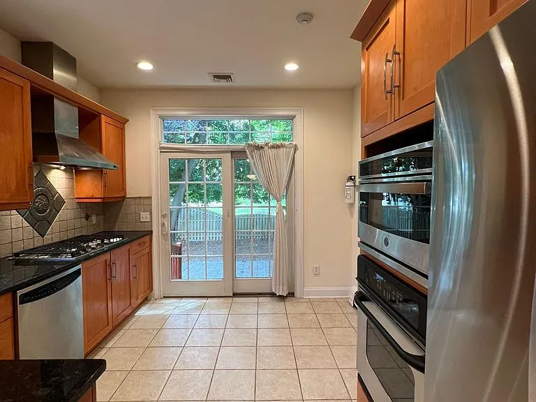 218 County Rd — Photo 4