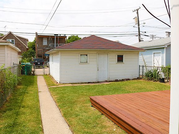 3rd image of 1218 Scoville Ave