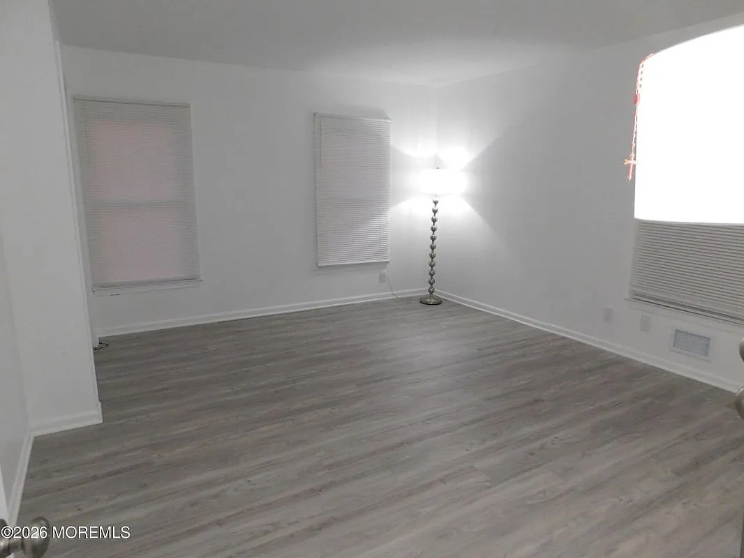 2 bed, 1.0 bath, 700 sqft, $2,200 — Photo 2
