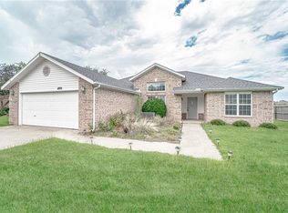 720 Tyler St, Centerton, AR 72719