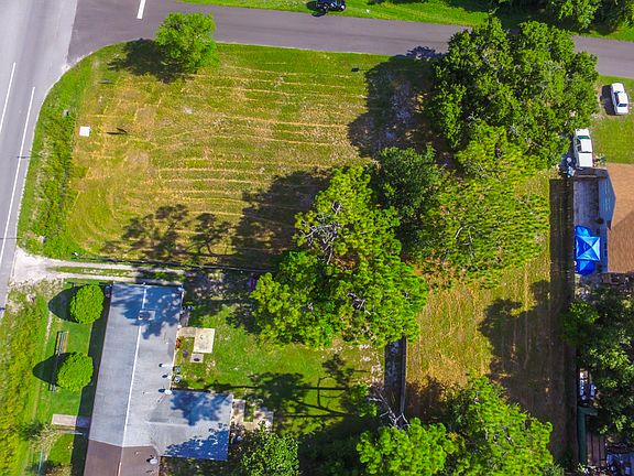 3rd image of 645 Chuluota Rd