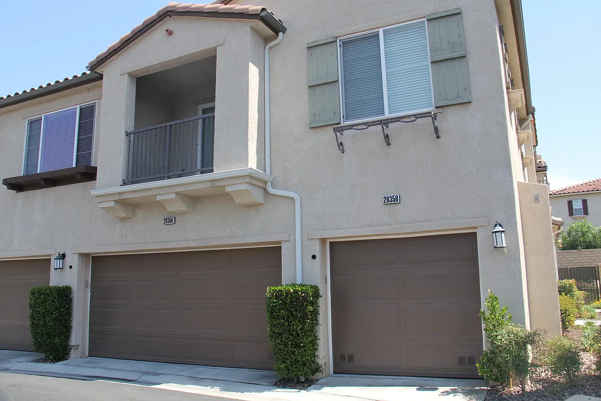 Building Photo - 28358 Santa Rosa Ln