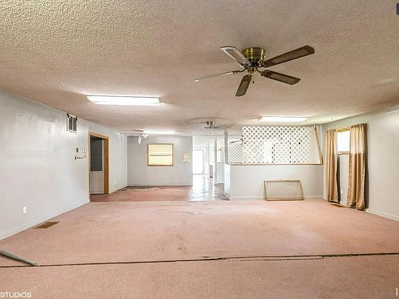 5th image of 104 N Stanley Ave