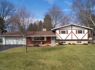 3384 Darbyshire Dr, Hilliard, OH