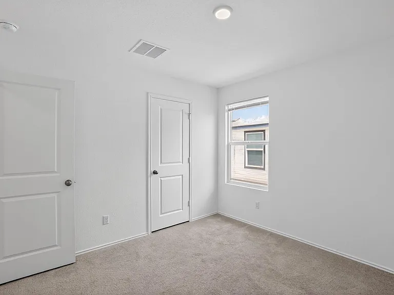 604 Marty Allen Loop — Photo 12