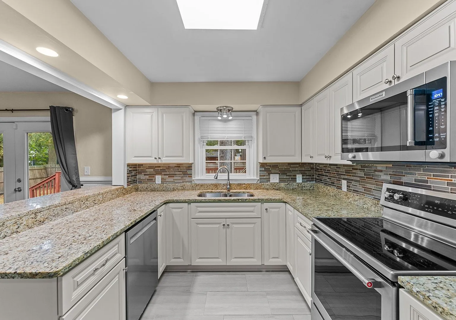 Introducing Your Dream Home in Chesapeake! — Photo 3