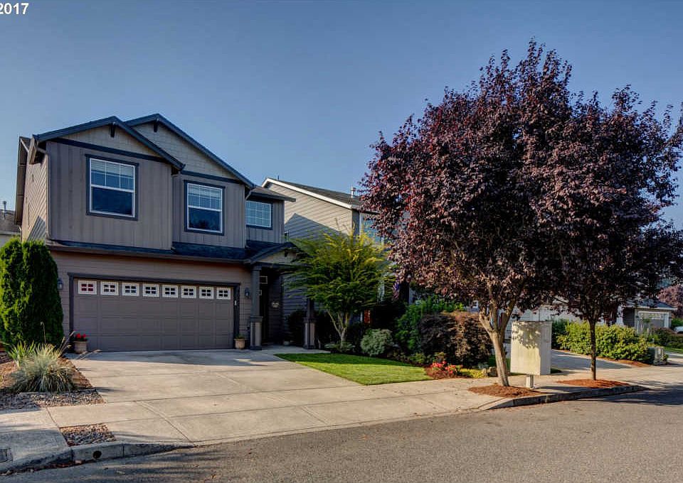 1st image of 4021 NE 93rd St
