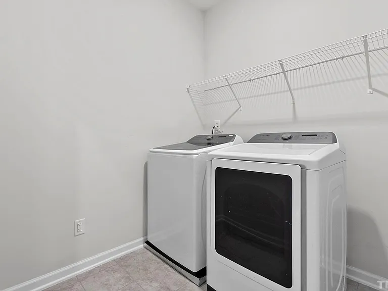 1206 Commack Dr — Photo 33