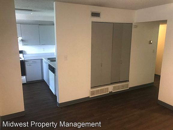 2nd image of 1903 Massachusetts St #12