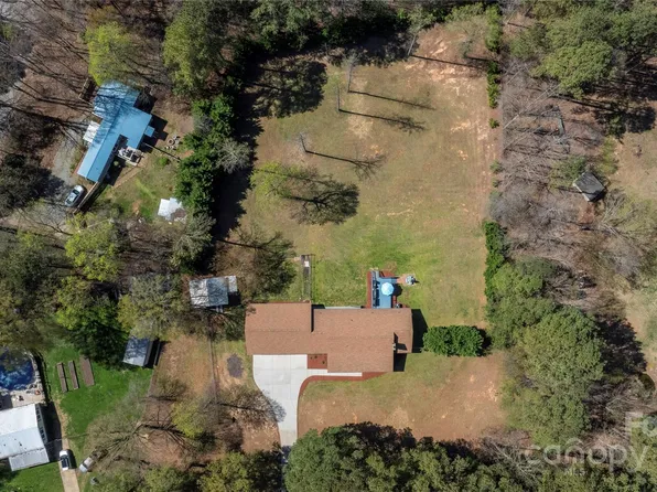 4487 Catawba Burris Rd, Denver, NC 28037