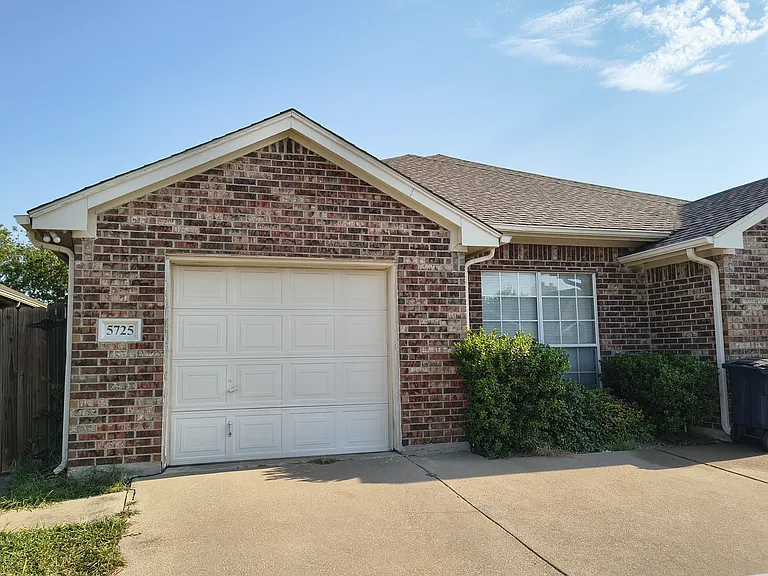 5725 Swords Dr — Photo 1