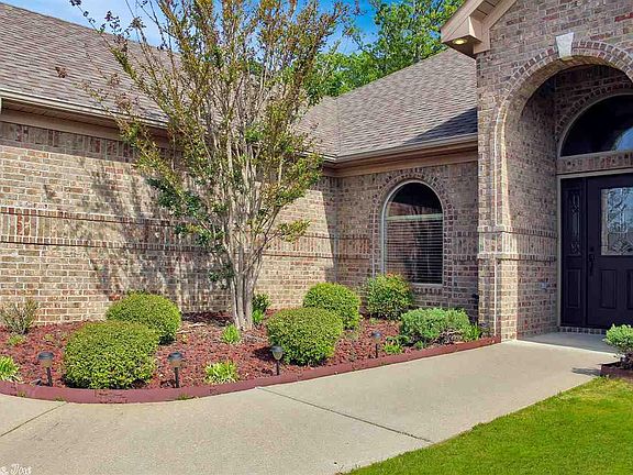 4th image of 1830 White Oak Cir