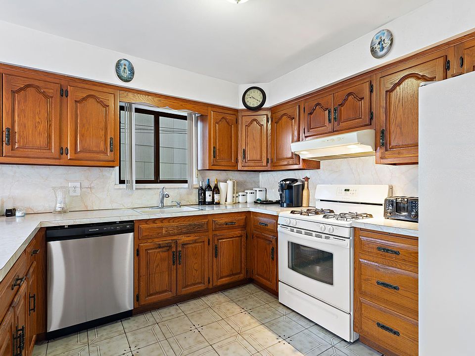 1st image of 232 Kamena St Floor 2