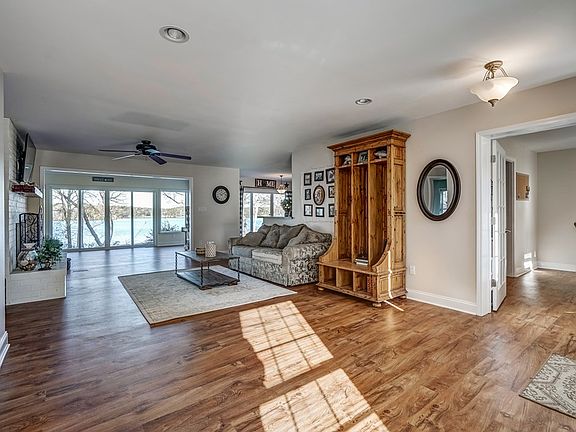 5th image of 198 Marigold Ln