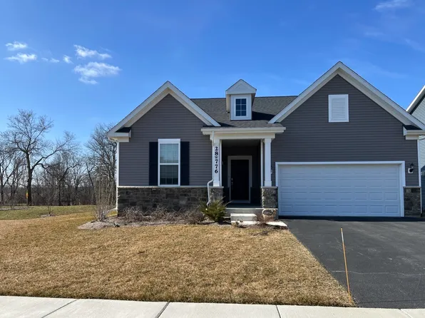 28W776 Trillium Dr, Winfield, IL 60190