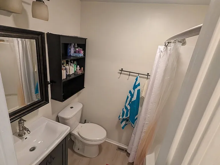1268 Little Bay Ave #5 — Photo 3