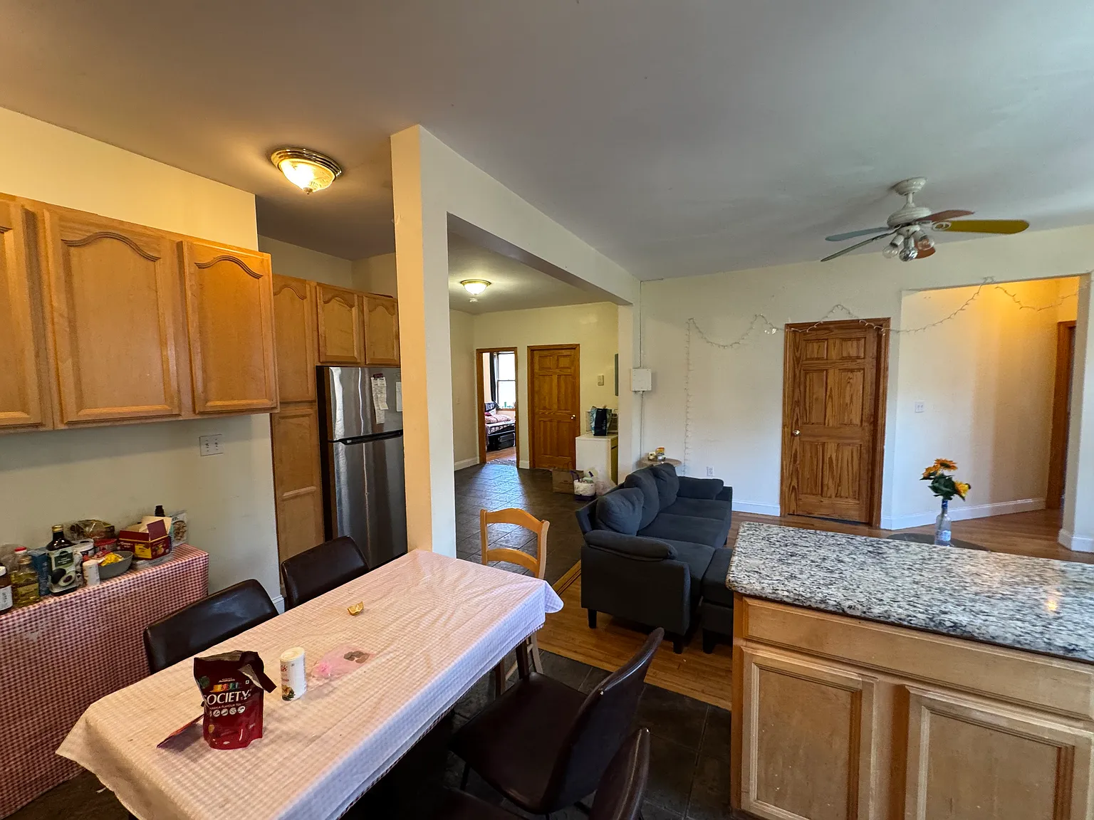 5 bed, 2.0 bath, $4,900 — Photo 4