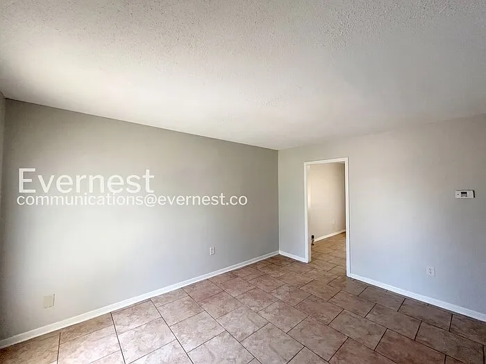 8044 Oakbrook Dr — Photo 7