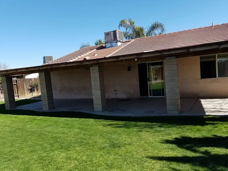 1600 Clipper Hills Dr — Photo 3