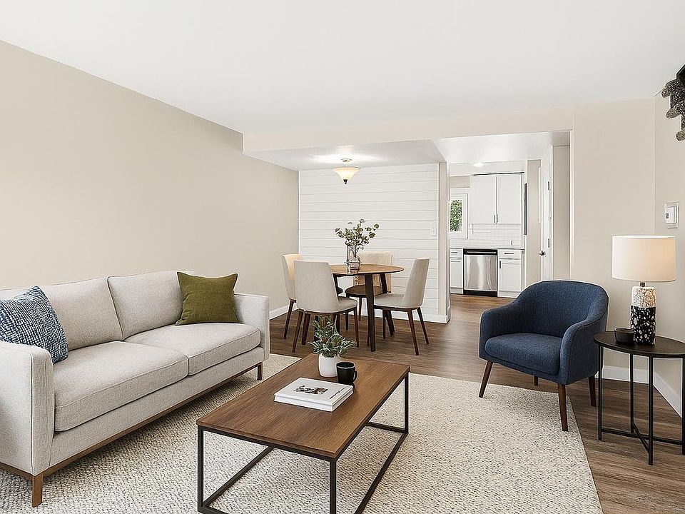 1st image of 221 Chestnut St #D3