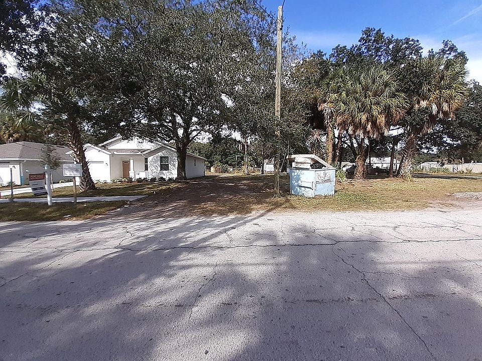 2nd image of 4698 E 10th Ave