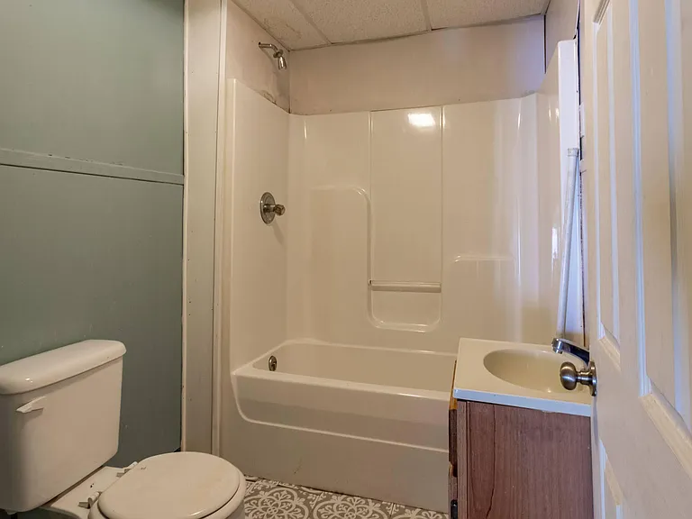 385 Forest Ave — Photo 13
