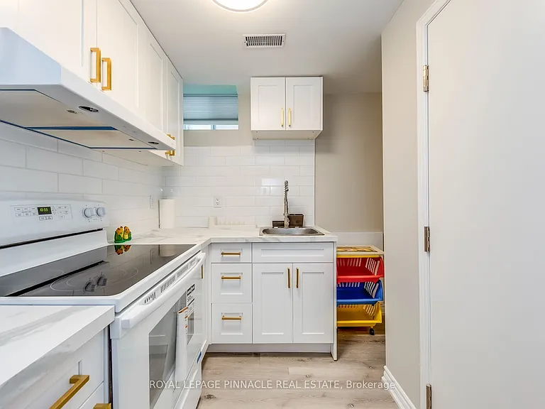 1292 Willowbank Trl #LOWER — Photo 16