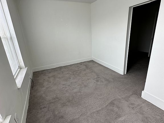4th image of 15705 Detroit Ave #2