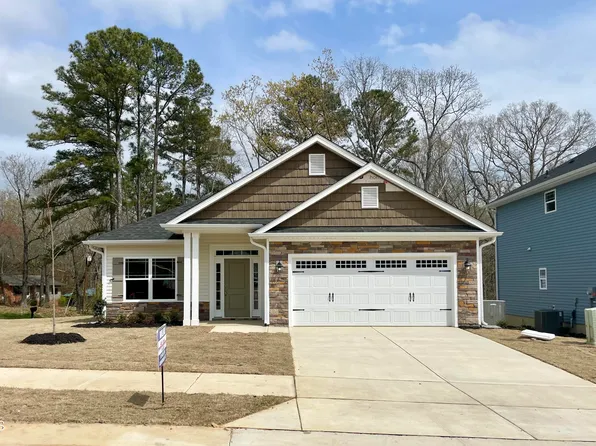 184 Southern Estates Dr, Sanford, NC 27330