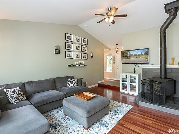 3rd image of 9359 Ramiller Ln SE