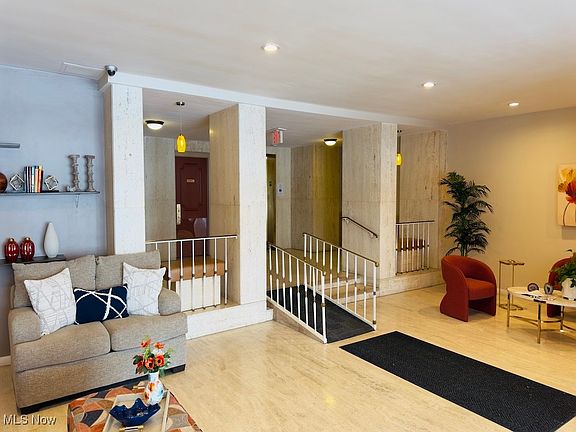 5th image of 22655 Chagrin Blvd APT 115