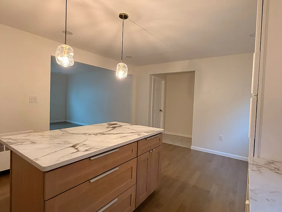103-107 Mount Vernon Pl #1