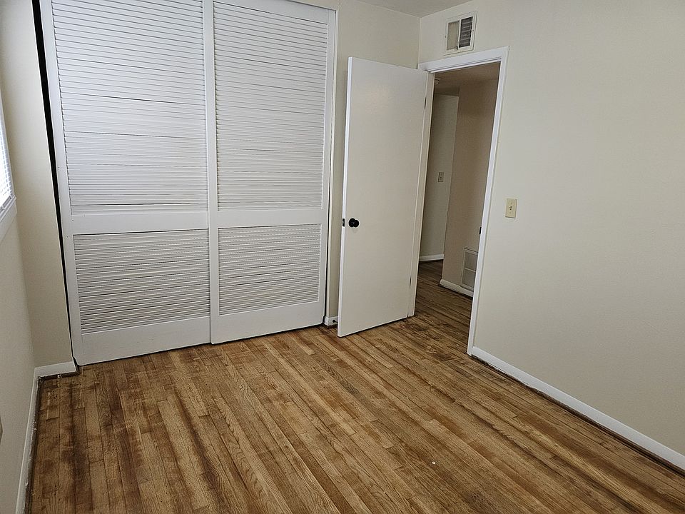 500-4 bedroom 1_11212025