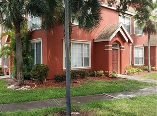 9220 Lake Chase Island Way UNIT 9220, Tampa, FL 33626