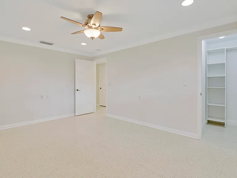 1600 Venus Ave — Photo 17