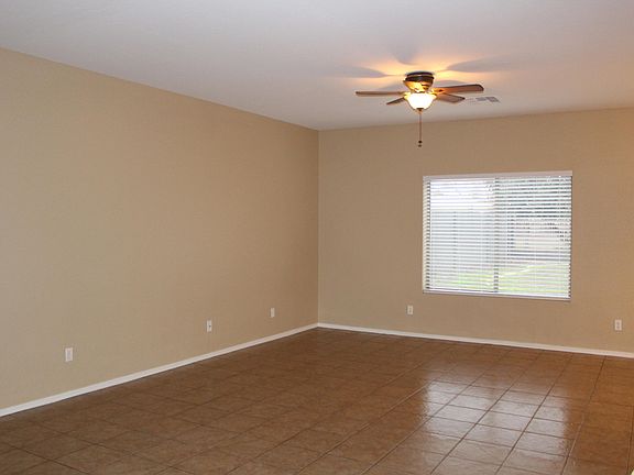 5th image of 1375 E Megan Dr