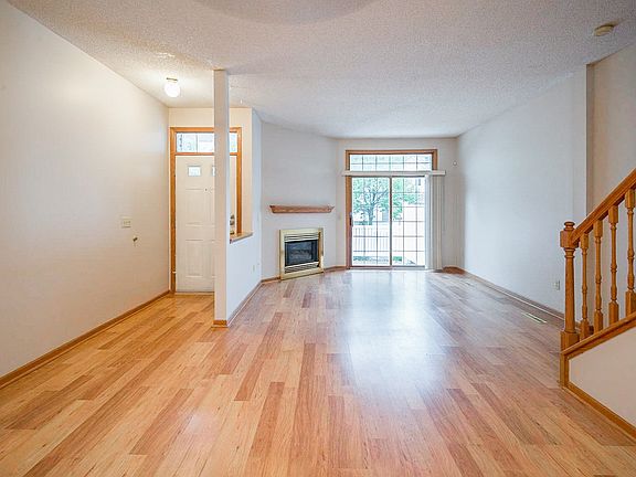 3rd image of 2719 Mallard Dr