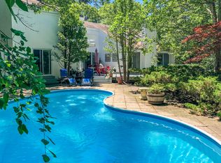 26 Todd Dr, East Hampton, NY 11937