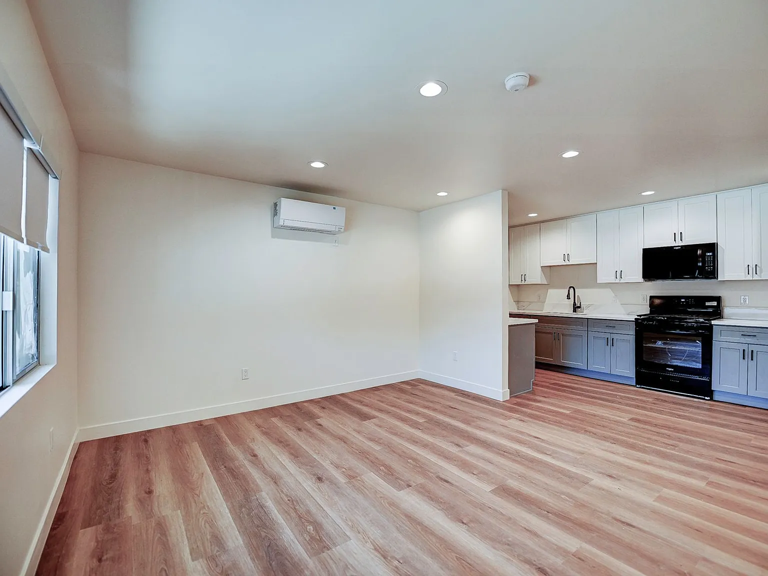 829 N Garfield St — Photo 2